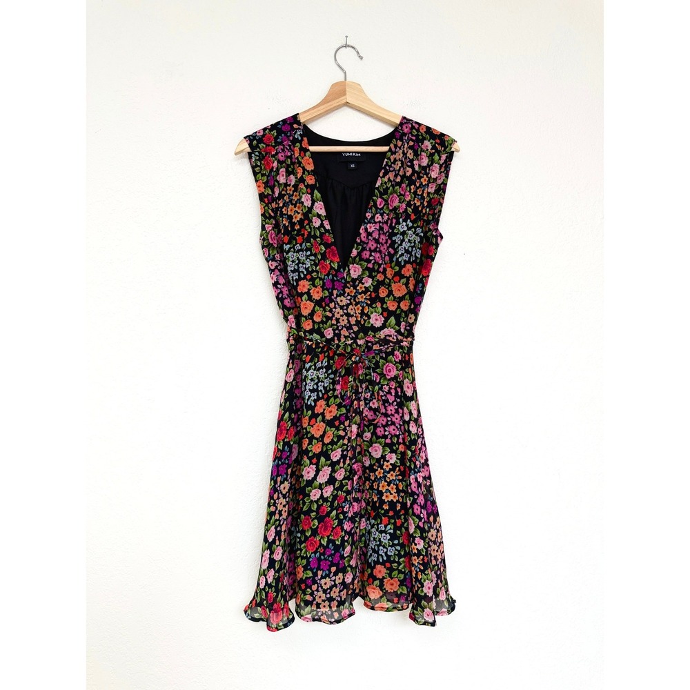 Yumi Kim Floral Lexey Wrap Dress Feminine Sleeveless Mini V-Neck Viscose XS
